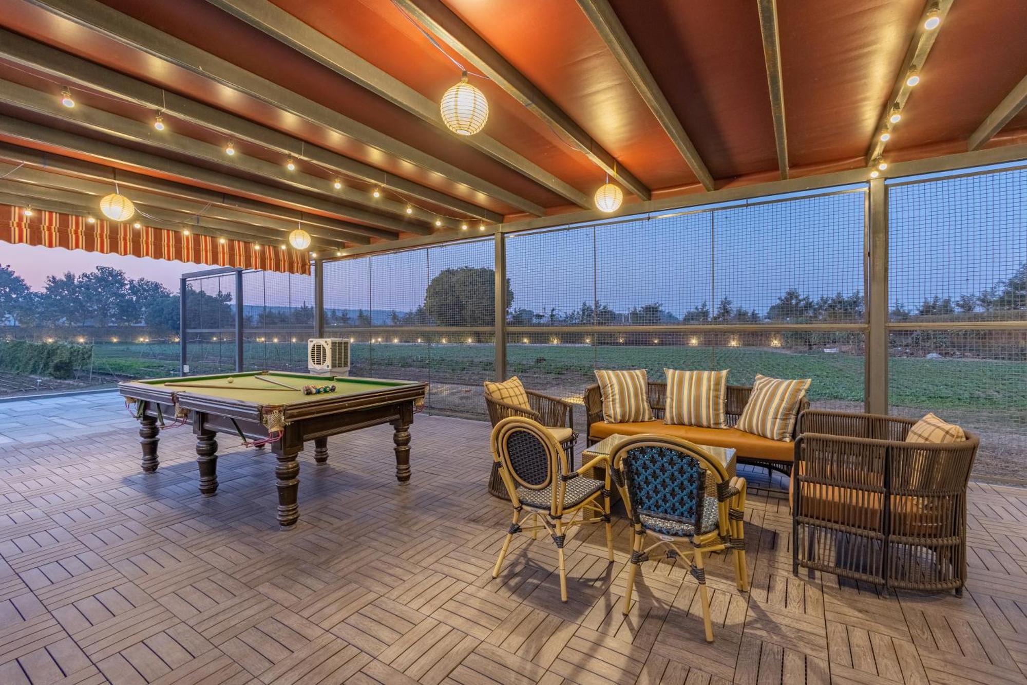فيلا Elivaas Hidden Oasis 4Bhk With Pool, Mud House & Container House Dhauj المظهر الخارجي الصورة