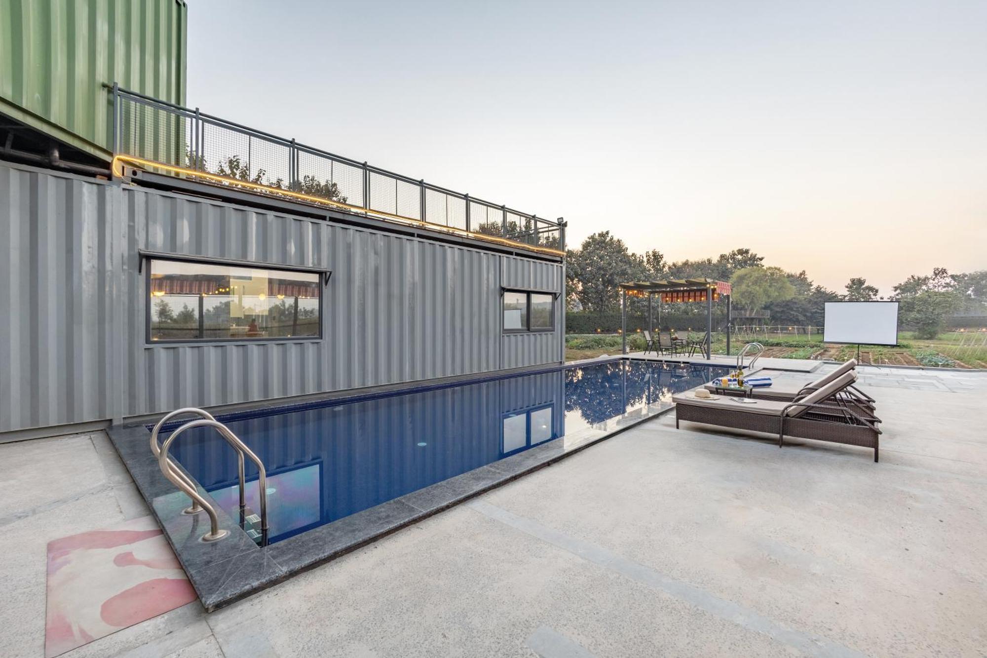 فيلا Elivaas Hidden Oasis 4Bhk With Pool, Mud House & Container House Dhauj المظهر الخارجي الصورة